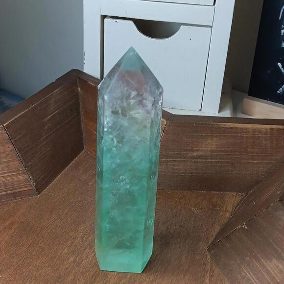Flourite crystal tower